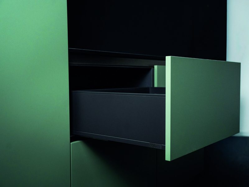 Strakke lade met dunne wand